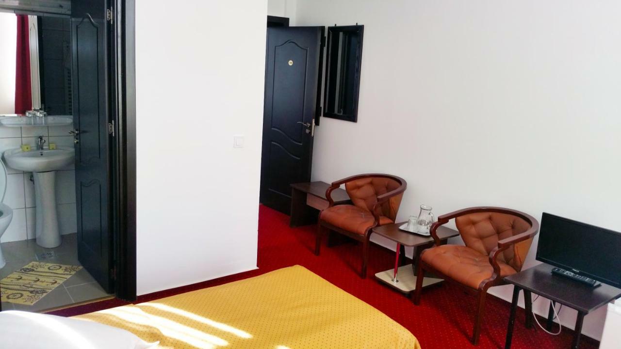 Hotel Teilor คาชิวลาตา ภายนอก รูปภาพ